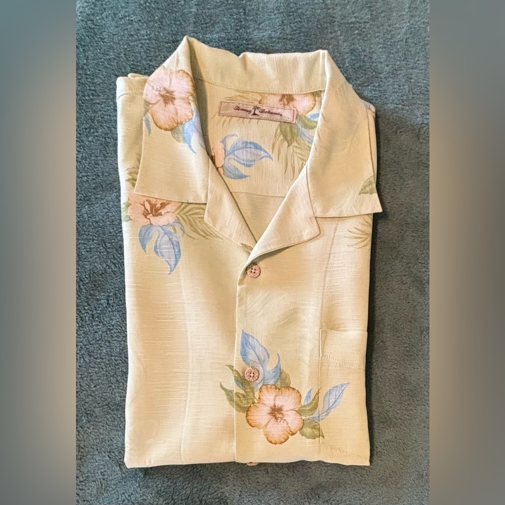 Tommy Bahama Light Yellow/Cream Floral Silk Shirt, Size: M (5158)